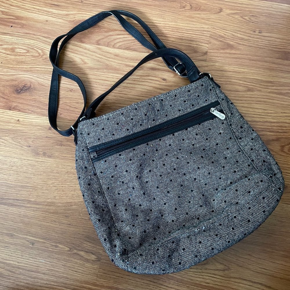 thirty one Everything Crossbody Purse in Black Tweed Dot